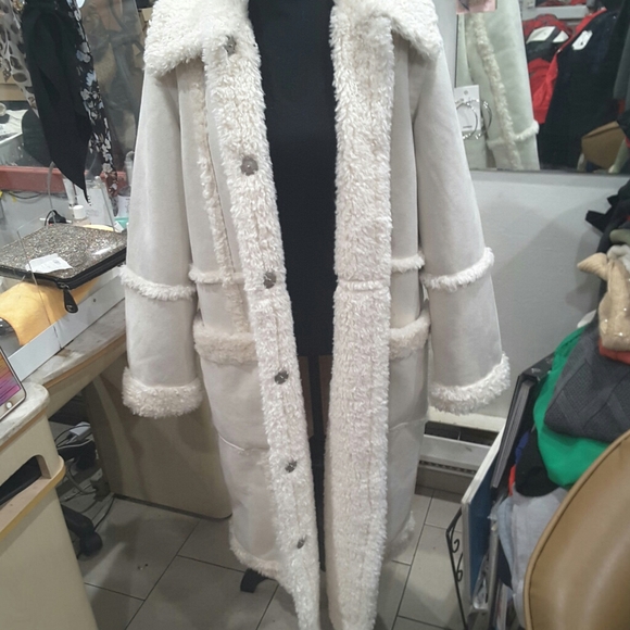 GUESSNICOLETTAFAUX FURCOAT